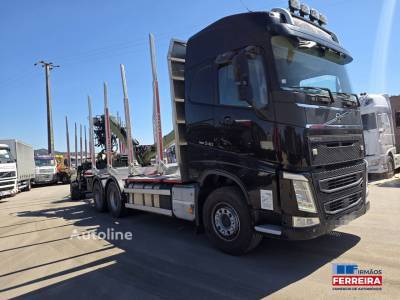Volvo FH 540 + reboque de transporte de madeira
